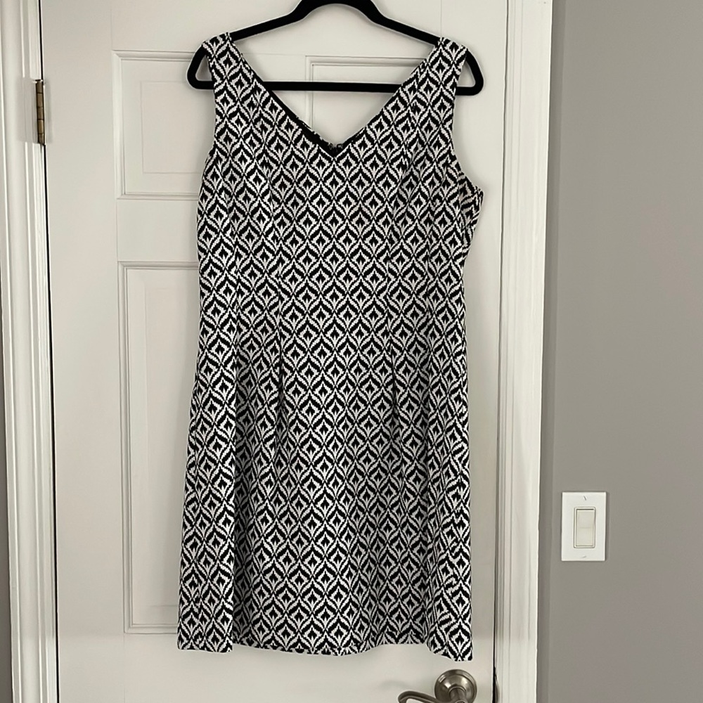 NY&Co Women’s Black and White Dress